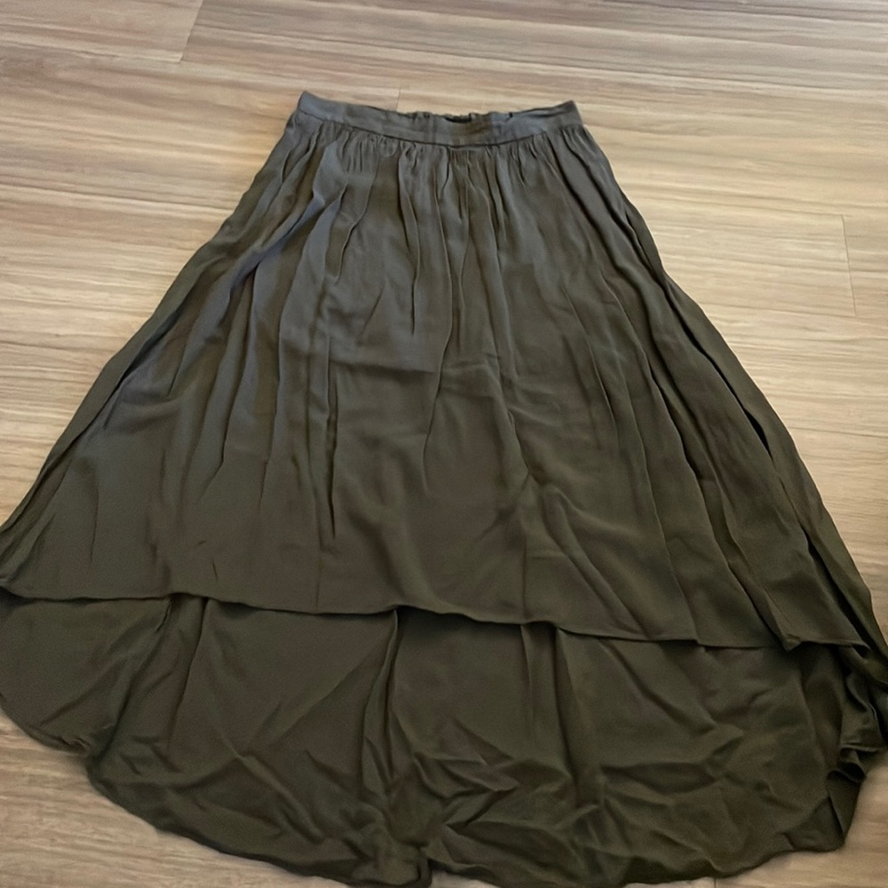 Aritzia Talula skirt S olivegreen